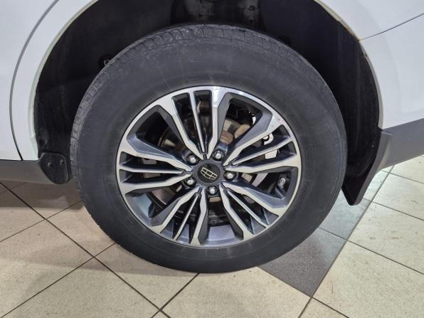 Geely Emgrand X7 I Рестайлинг 2 с пробегом 2018 года, цена 1 304 580 рублей, 111000 км, внедорожник, Автокод Объявления