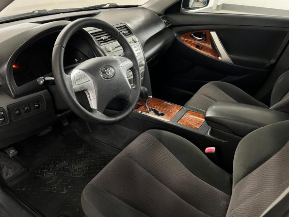 Toyota Camry VI (XV40) Рестайлинг с пробегом 2010 года, цена 1 250 000 рублей, 239000 км, седан, Автокод Объявления