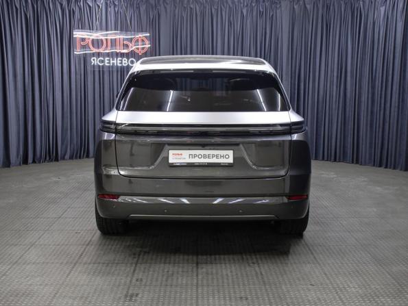 Li Auto (Lixiang) L7 I Рестайлинг с пробегом 2024 года, цена 7 398 000 рублей, 3146 км, внедорожник, Автокод Объявления