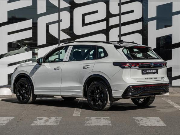 Volkswagen Tiguan III (China Market) с пробегом 2026 года, цена 4 770 000 рублей, 55 км, внедорожник, Автокод Объявления