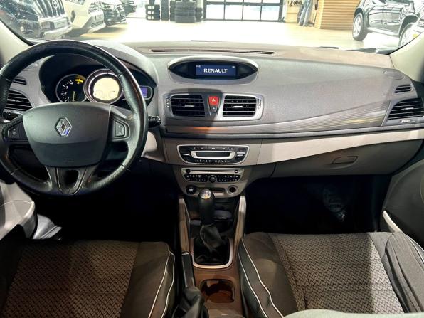 Renault Megane III с пробегом 2010 года, цена 560 000 рублей, 520000 км, хэтчбек, Автокод Объявления
