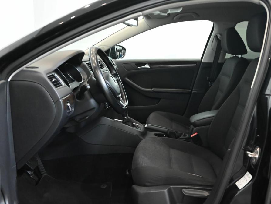 Volkswagen Jetta VI Рестайлинг Екатеринбург  - изображение 9