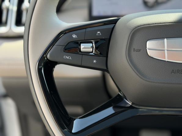 Geely Atlas II с пробегом 2026 года, цена 3 200 000 рублей, 25 км, внедорожник, Автокод Объявления