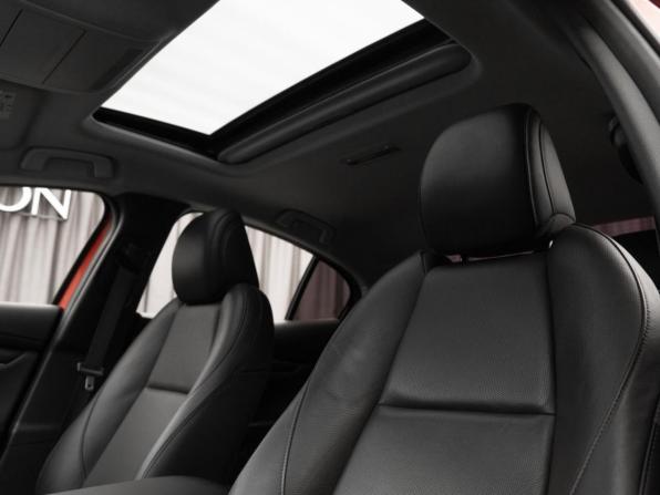 Mazda 3 IV (BP) с пробегом 2020 года, цена 2 280 000 рублей, 52381 км, седан, Автокод Объявления