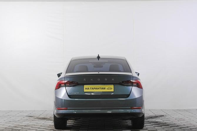 Skoda Octavia IV (A8) с пробегом 2020 года, цена 2 799 000 рублей, 30100 км, лифтбек, Автокод Объявления