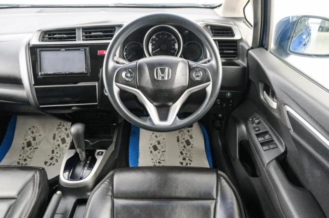 Honda Fit III с пробегом 2015 года, цена 999 000 рублей, 84000 км, хэтчбек, Автокод Объявления