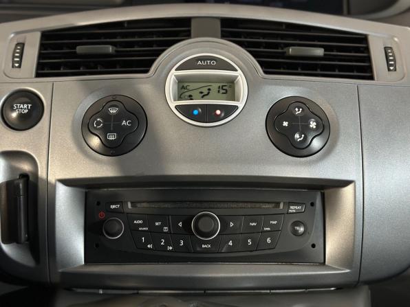 Renault Scenic II Рестайлинг с пробегом 2008 года, цена 639 900 рублей, 175007 км, компактвэн, Автокод Объявления
