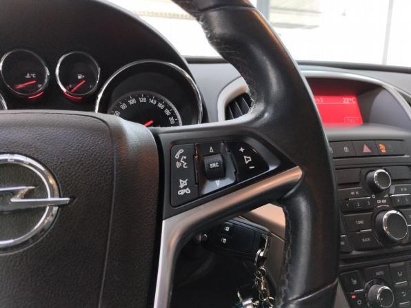Opel Astra J с пробегом 2011 года, цена 780 000 рублей, 146953 км, хэтчбек, Автокод Объявления