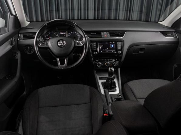 Skoda Octavia III (A7) с пробегом 2016 года, цена 1 599 000 рублей, 122156 км, лифтбек, Автокод Объявления