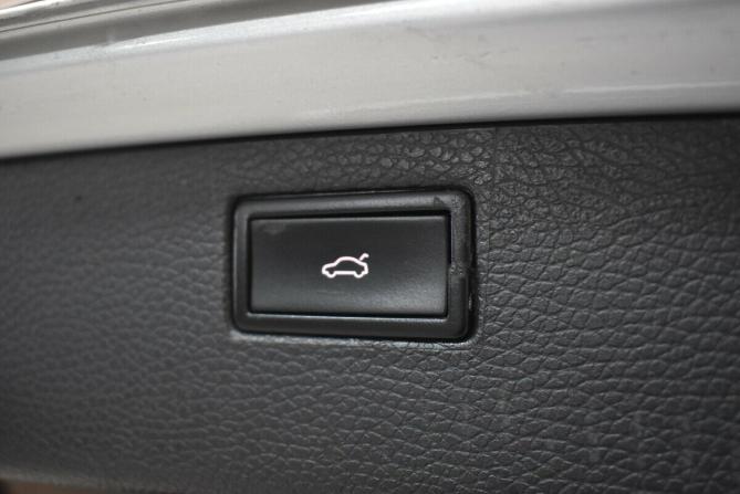 Volkswagen Passat B7 с пробегом 2011 года, цена 1 050 000 рублей, 206424 км, универсал, Автокод Объявления