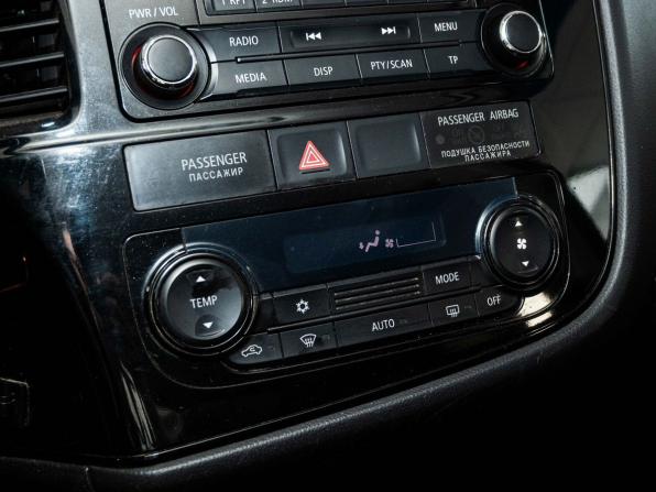 Mitsubishi Outlander III с пробегом 2012 года, цена 1 070 000 рублей, 212100 км, внедорожник, Автокод Объявления