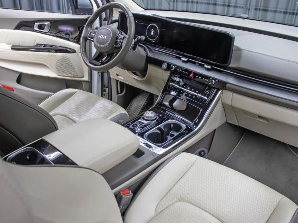 Kia Carnival IV с пробегом 2021 года, цена 3 998 000 рублей, 56821 км, минивэн, Автокод Объявления