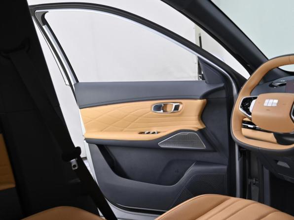 Geely Galaxy Starship 7 с пробегом 2025 года, цена 3 149 000 рублей, 49 км, внедорожник, Автокод Объявления