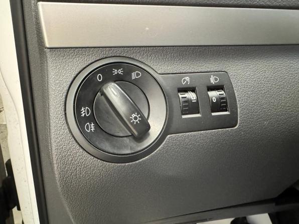 Volkswagen Touran I Рестайлинг 2 с пробегом 2013 года, цена 1 025 000 рублей, 142608 км, компактвэн, Автокод Объявления