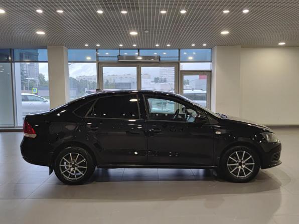 Volkswagen Polo V с пробегом 2013 года, цена 680 000 рублей, 303855 км, седан, Автокод Объявления