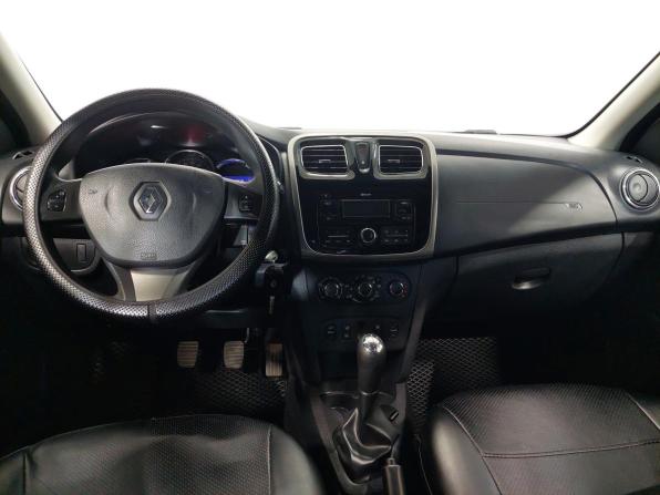 Renault Logan II с пробегом 2017 года, цена 670 000 рублей, 104500 км, седан, Автокод Объявления