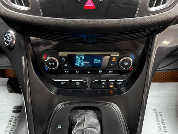Ford Kuga II с пробегом 2013 года, цена 1 440 000 рублей, 156804 км, внедорожник, Автокод Объявления