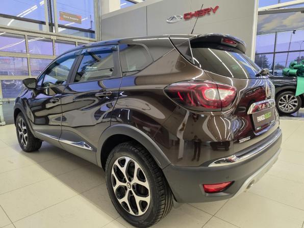 Renault Kaptur I с пробегом 2018 года, цена 1 349 000 рублей, 185064 км, внедорожник, Автокод Объявления