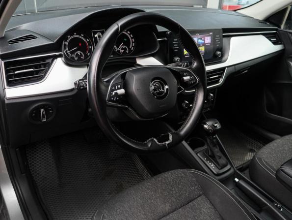 Skoda Rapid II с пробегом 2022 года, цена 1 650 000 рублей, 108062 км, лифтбек, Автокод Объявления