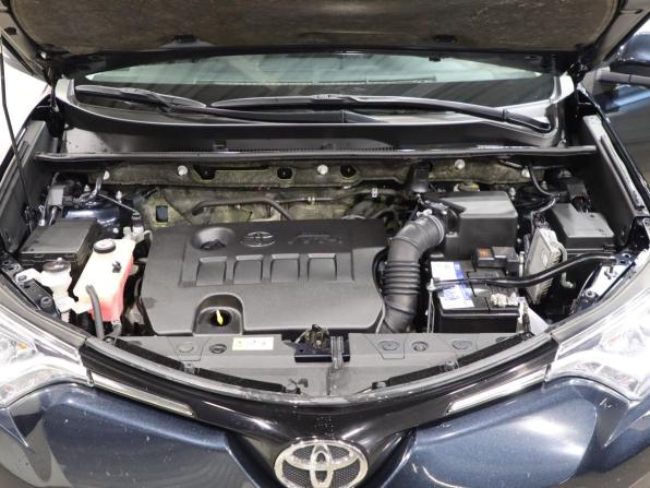 Toyota RAV4 IV (XA40) Рестайлинг с пробегом 2017 года, цена 2 290 000 рублей, 138000 км, внедорожник, Автокод Объявления