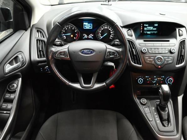 Ford Focus III Рестайлинг с пробегом 2017 года, цена 1 200 000 рублей, 72289 км, хэтчбек, Автокод Объявления