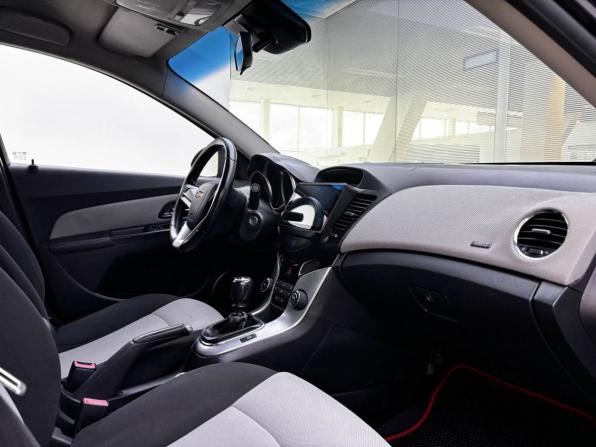 Chevrolet Cruze I Рестайлинг с пробегом 2012 года, цена 665 000 рублей, 211731 км, седан, Автокод Объявления