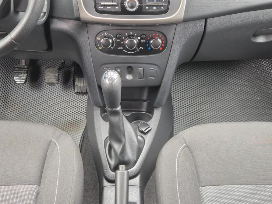 Renault Sandero II Рестайлинг Екатеринбург  - изображение 11