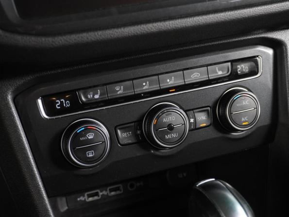 Volkswagen Tiguan II с пробегом 2019 года, цена 1 819 000 рублей, 220022 км, внедорожник, Автокод Объявления