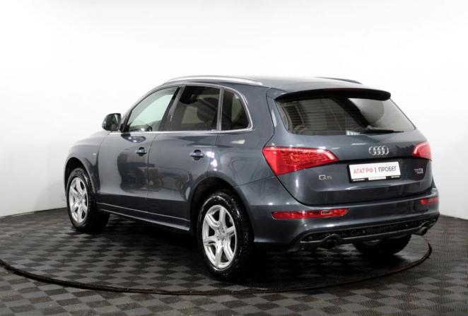 Audi Q5 I (8R) с пробегом 2010 года, цена 1 135 000 рублей, 275562 км, внедорожник, Автокод Объявления