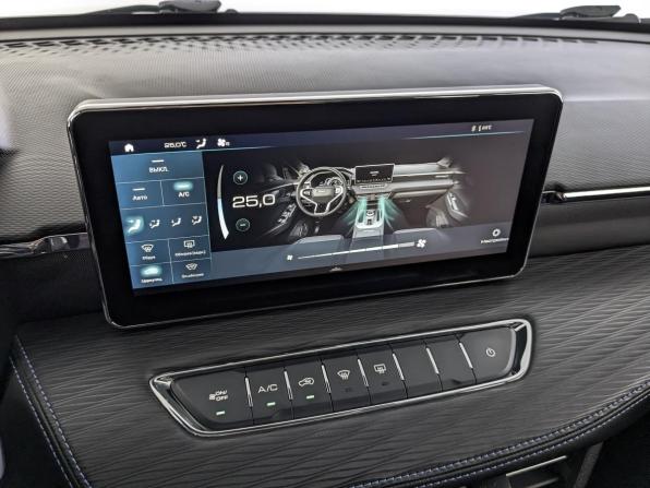 Haval Jolion I с пробегом 2023 года, цена 1 700 000 рублей, 42000 км, внедорожник, Автокод Объявления