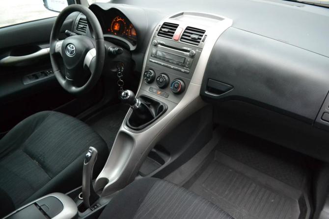Toyota Auris I с пробегом 2008 года, цена 450 000 рублей, 353915 км, хэтчбек, Автокод Объявления