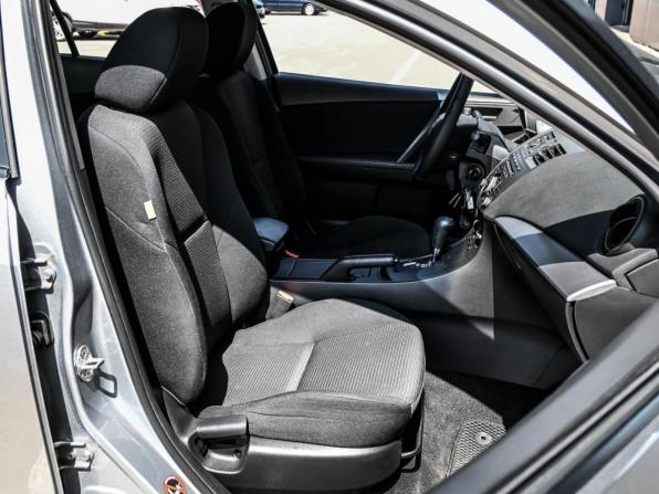 Mazda 3 II (BL) Рестайлинг с пробегом 2012 года, цена 918 070 рублей, 181177 км, седан, Автокод Объявления