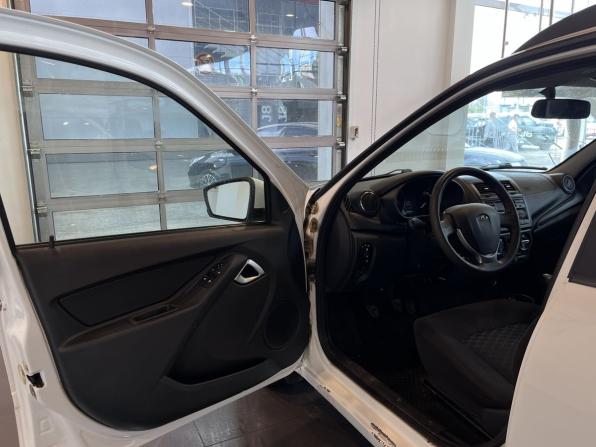 Lada (ВАЗ) Granta I Рестайлинг с пробегом 2019 года, цена 541 000 рублей, 179738 км, универсал, Автокод Объявления