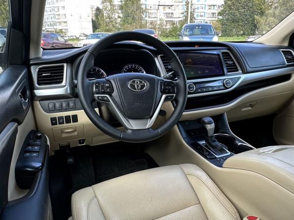 Toyota Highlander III (XU50) с пробегом 2014 года, цена 2 399 000 рублей, 218322 км, внедорожник, Автокод Объявления
