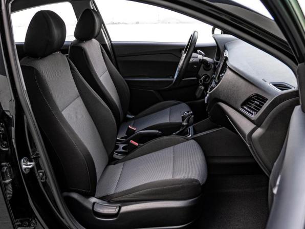 Hyundai Solaris II Рестайлинг с пробегом 2021 года, цена 1 550 000 рублей, 62896 км, седан, Автокод Объявления