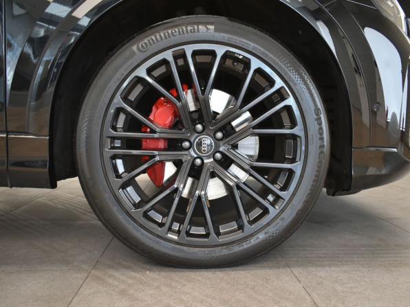Audi Q8 I (4M) Рестайлинг с пробегом 2024 года, цена 12 500 000 рублей, 5933 км, внедорожник, Автокод Объявления
