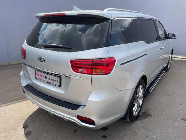 Kia Carnival III с пробегом 2019 года, цена 2 877 000 рублей, 180306 км, минивэн, Автокод Объявления
