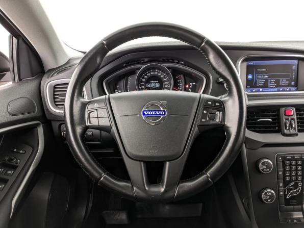 Volvo V40 Cross Country I с пробегом 2013 года, цена 1 490 000 рублей, 117941 км, хэтчбек, Автокод Объявления