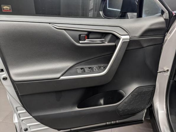 Toyota RAV4 V (XA50) с пробегом 2021 года, цена 3 280 000 рублей, 106000 км, внедорожник, Автокод Объявления