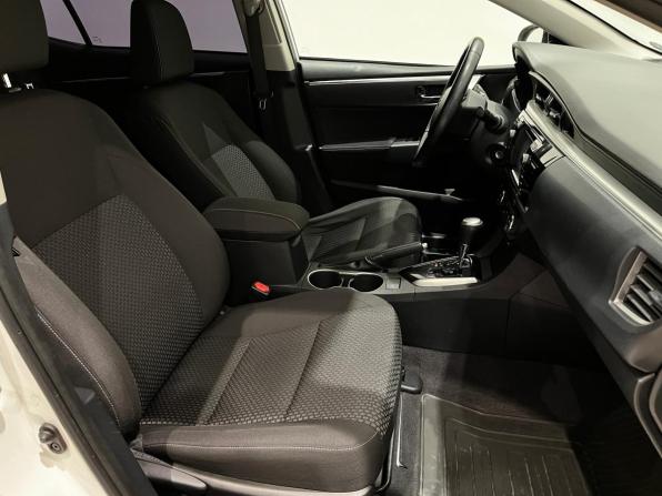 Toyota Corolla XI (E160 E170 E180) с пробегом 2013 года, цена 1 260 000 рублей, 158211 км, седан, Автокод Объявления