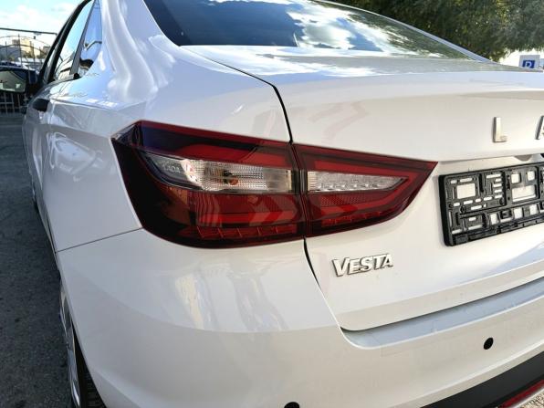 Lada (ВАЗ) Vesta I Рестайлинг (NG) с пробегом 2023 года, цена 1 080 000 рублей, 30000 км, седан, Автокод Объявления
