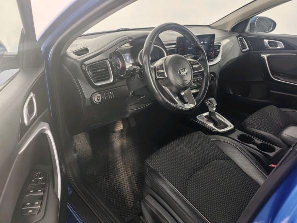 Kia Ceed III с пробегом 2021 года, цена 2 200 000 рублей, 58840 км, универсал, Автокод Объявления