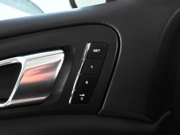 Porsche Cayenne II (958) с пробегом 2013 года, цена 2 999 000 рублей, 246160 км, внедорожник, Автокод Объявления