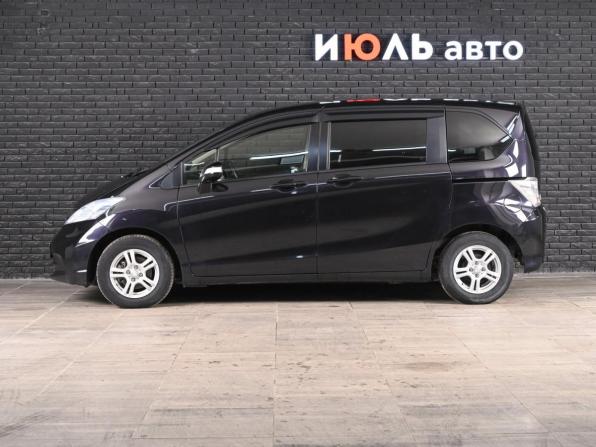 Honda Freed I Рестайлинг с пробегом 2012 года, цена 1 100 000 рублей, 153170 км, компактвэн, Автокод Объявления