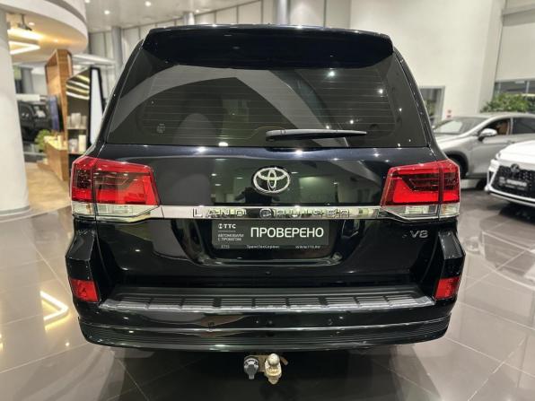 Toyota Land Cruiser 200 Series Рестайлинг 2 с пробегом 2019 года, цена 6 930 000 рублей, 232788 км, внедорожник, Автокод Объявления