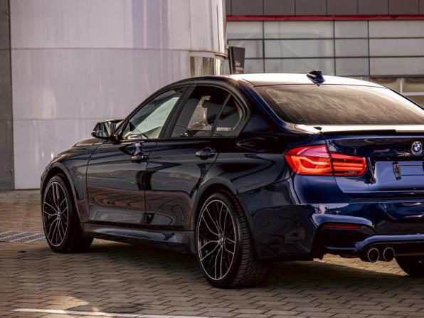 BMW 3 серии VI (F3x) Рестайлинг с пробегом 2018 года, цена 2 025 000 рублей, 101000 км, седан, Автокод Объявления