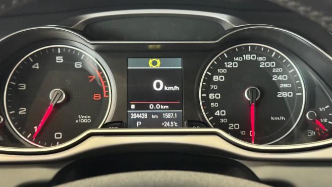 Audi A4 IV (B8) Рестайлинг с пробегом 2013 года, цена 1 240 000 рублей, 204439 км, седан, Автокод Объявления
