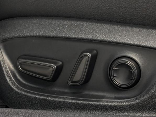 Toyota Camry VIII (XV70) Рестайлинг с пробегом 2021 года, цена 2 775 000 рублей, 170661 км, седан, Автокод Объявления