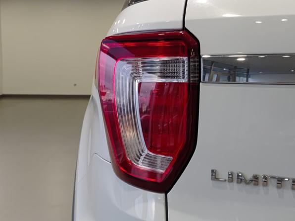 Ford Explorer V Рестайлинг 2 с пробегом 2018 года, цена 2 780 000 рублей, 135829 км, внедорожник, Автокод Объявления