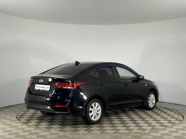 Hyundai Solaris II с пробегом 2018 года, цена 1 260 000 рублей, 131303 км, седан, Автокод Объявления